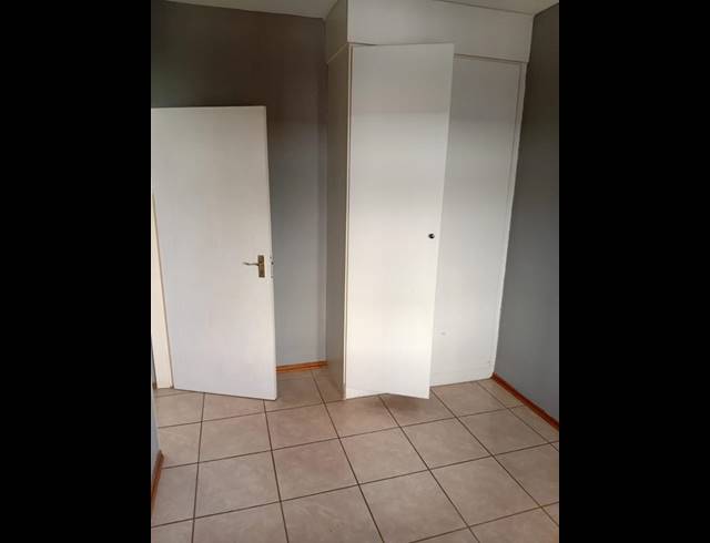 2 BEDROOM PROPERTY TO RENT IN HESTEAPARK